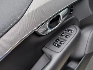 Volvo XC90 +B5+AWD+Mild-Hybrid+Diesel