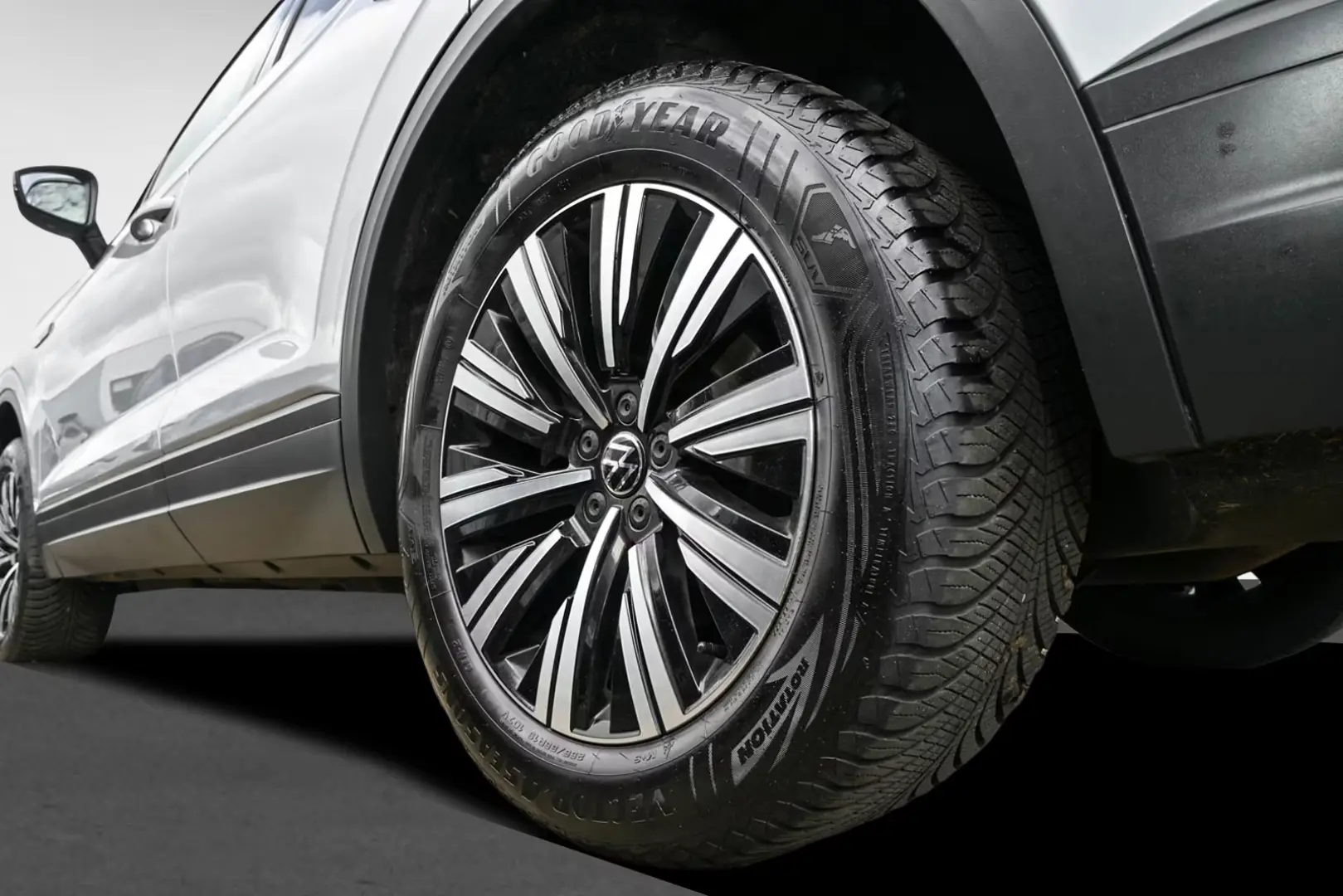 Volkswagen Touareg 3.0 TDI 4MOTION Masaj Tiptronic