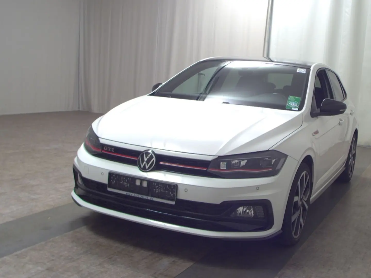 Polo VI 2.0 TSI GTI Navi LED AUT DynLicht SHZ