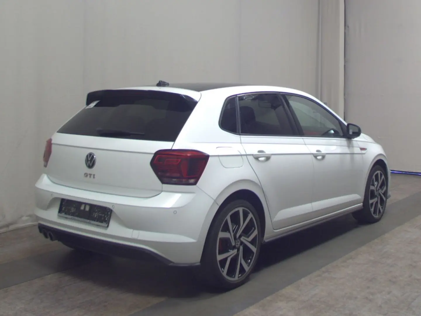 Polo VI 2.0 TSI GTI Navi LED AUT DynLicht SHZ