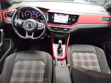 Polo VI 2.0 TSI GTI Navi LED AUT DynLicht SHZ