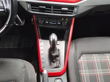 Polo VI 2.0 TSI GTI Navi LED AUT DynLicht SHZ
