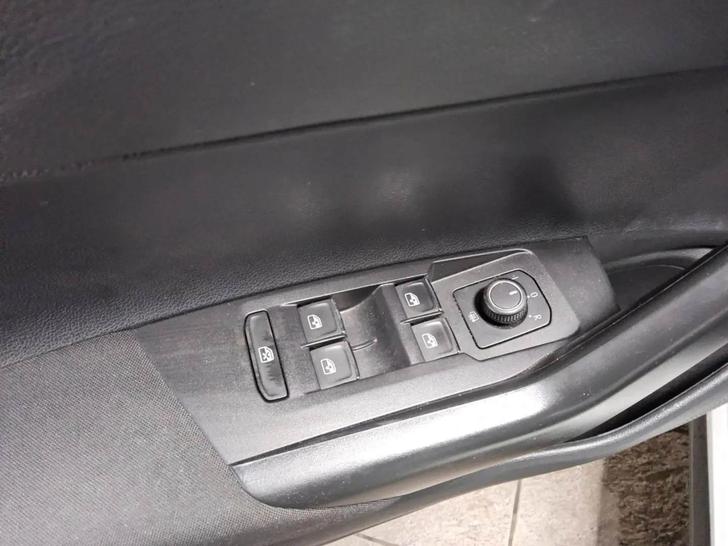 Polo VI 2.0 TSI GTI Navi LED AUT DynLicht SHZ