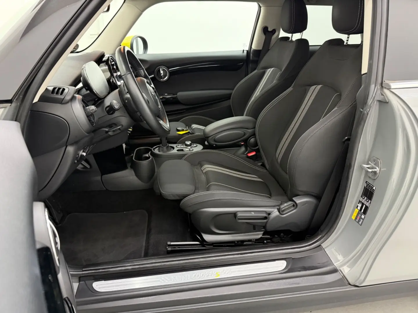 Cooper SE Essential Trim*SPOSI*LED*NAVI*PDC*Klim