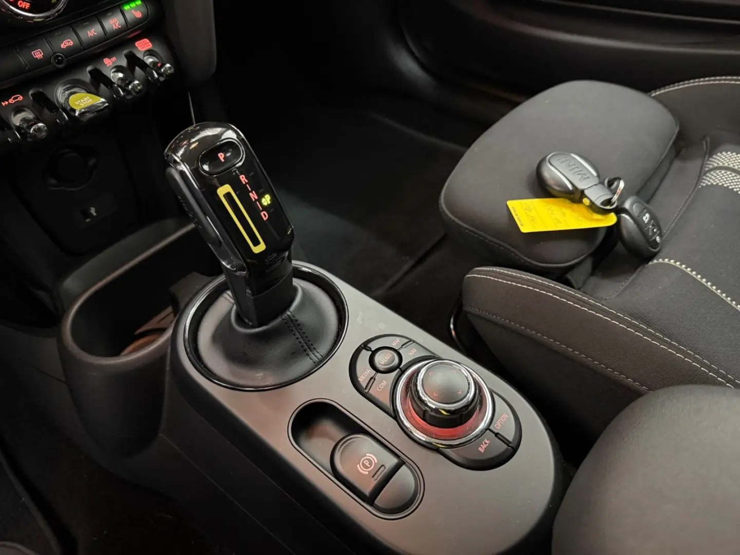 Cooper SE Essential Trim*SPOSI*LED*NAVI*PDC*Klim