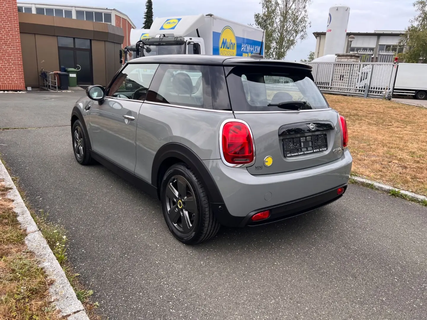Cooper SE Essential Trim, Keyless-Go, PDC, SHZ,.