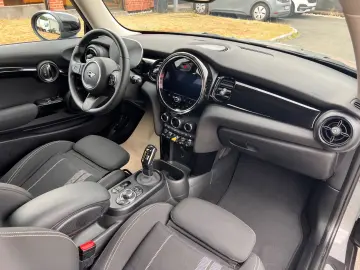 Cooper SE Essential Trim, Keyless-Go, PDC, SHZ,.