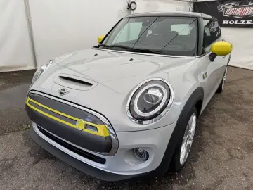 Cooper SE Trim /Kamera/Navi/Fernlichtaut./1.Hand