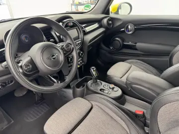 Cooper SE Trim /Kamera/Navi/Fernlichtaut./1.Hand