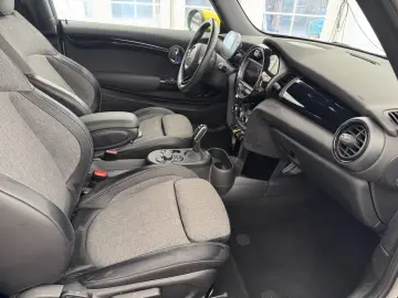 Cooper SE Trim /Kamera/Navi/Fernlichtaut./1.Hand