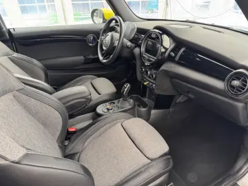 Cooper SE Trim /Kamera/Navi/Fernlichtaut./1.Hand
