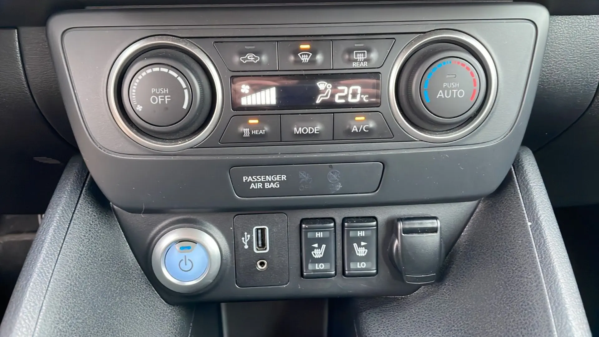 Leaf ACENTA 40 kWh (*ANDROID/APPLE CARPLAY*)