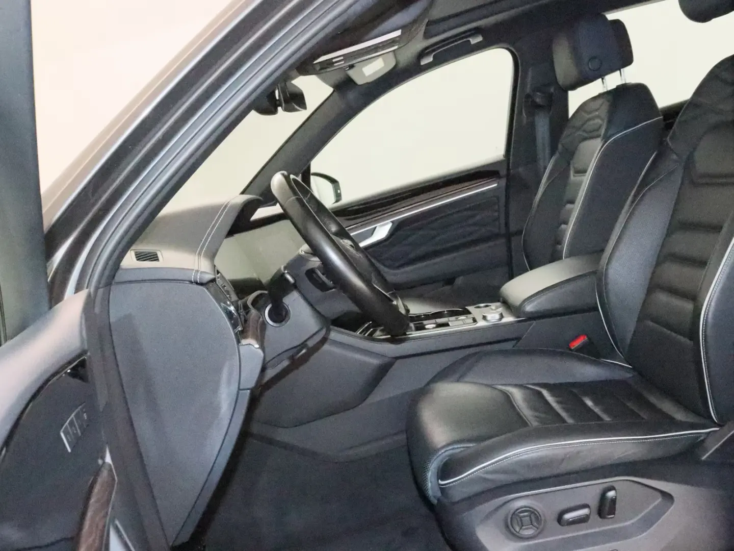 Volkswagen Touareg 3.0 V6 TDI Atmosphere AHK 360°