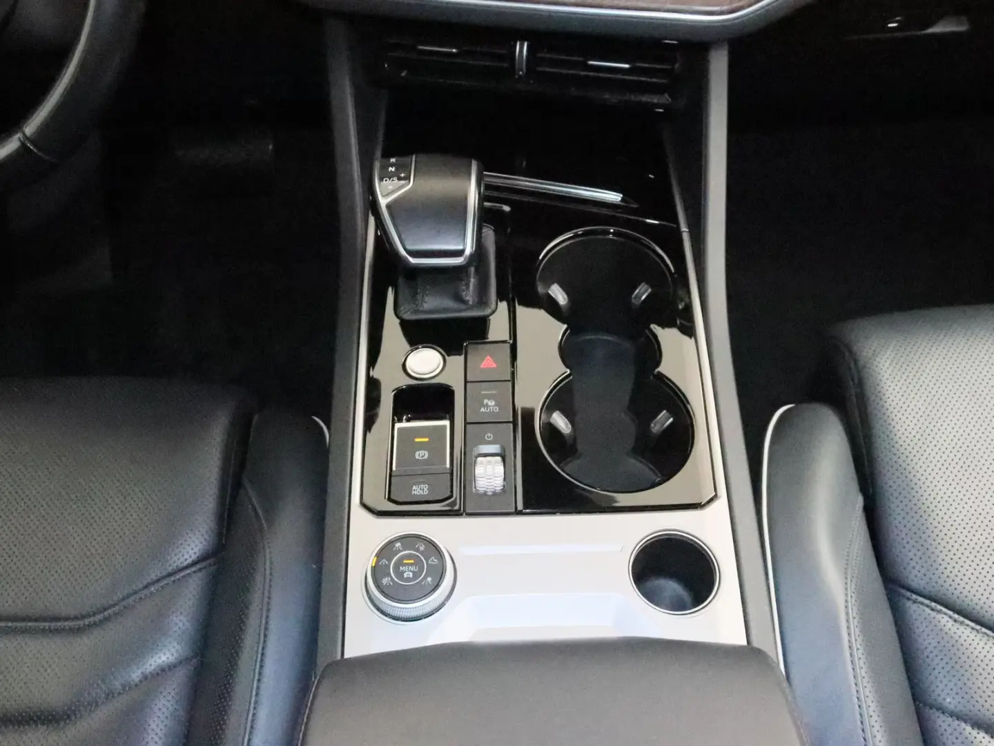 Volkswagen Touareg 3.0 V6 TDI Atmosphere AHK 360°