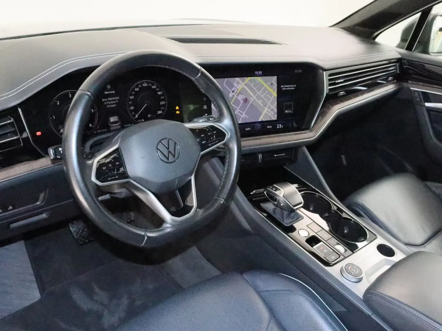 Volkswagen Touareg 3.0 V6 TDI Atmosphere AHK 360°