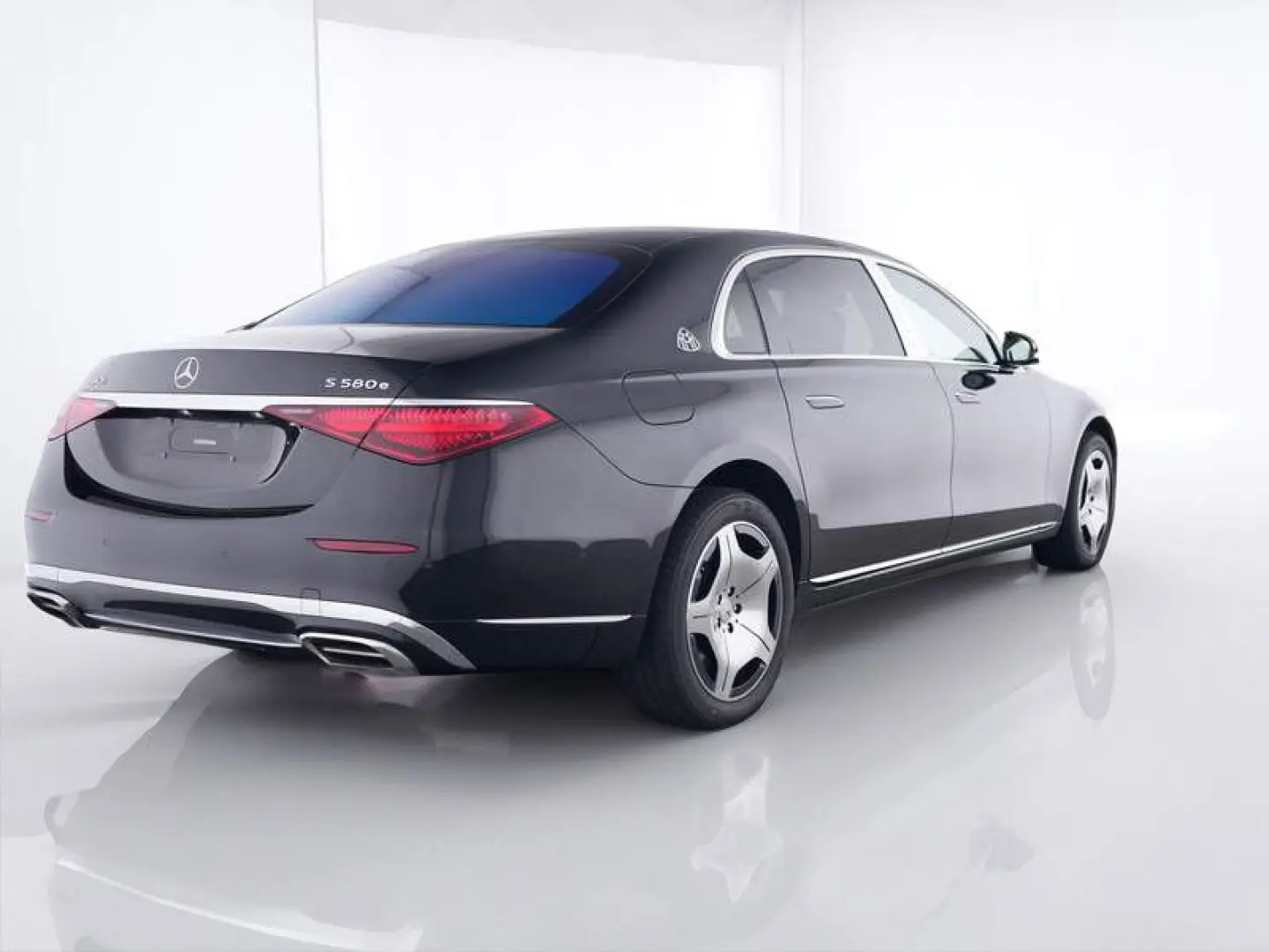 S 580 e Maybach / Rear Axle St / Head Up / Pano