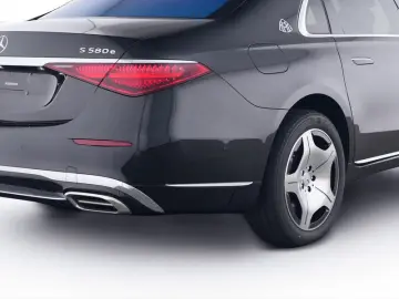 S 580 e Maybach / Rear Axle St / Head Up / Pano