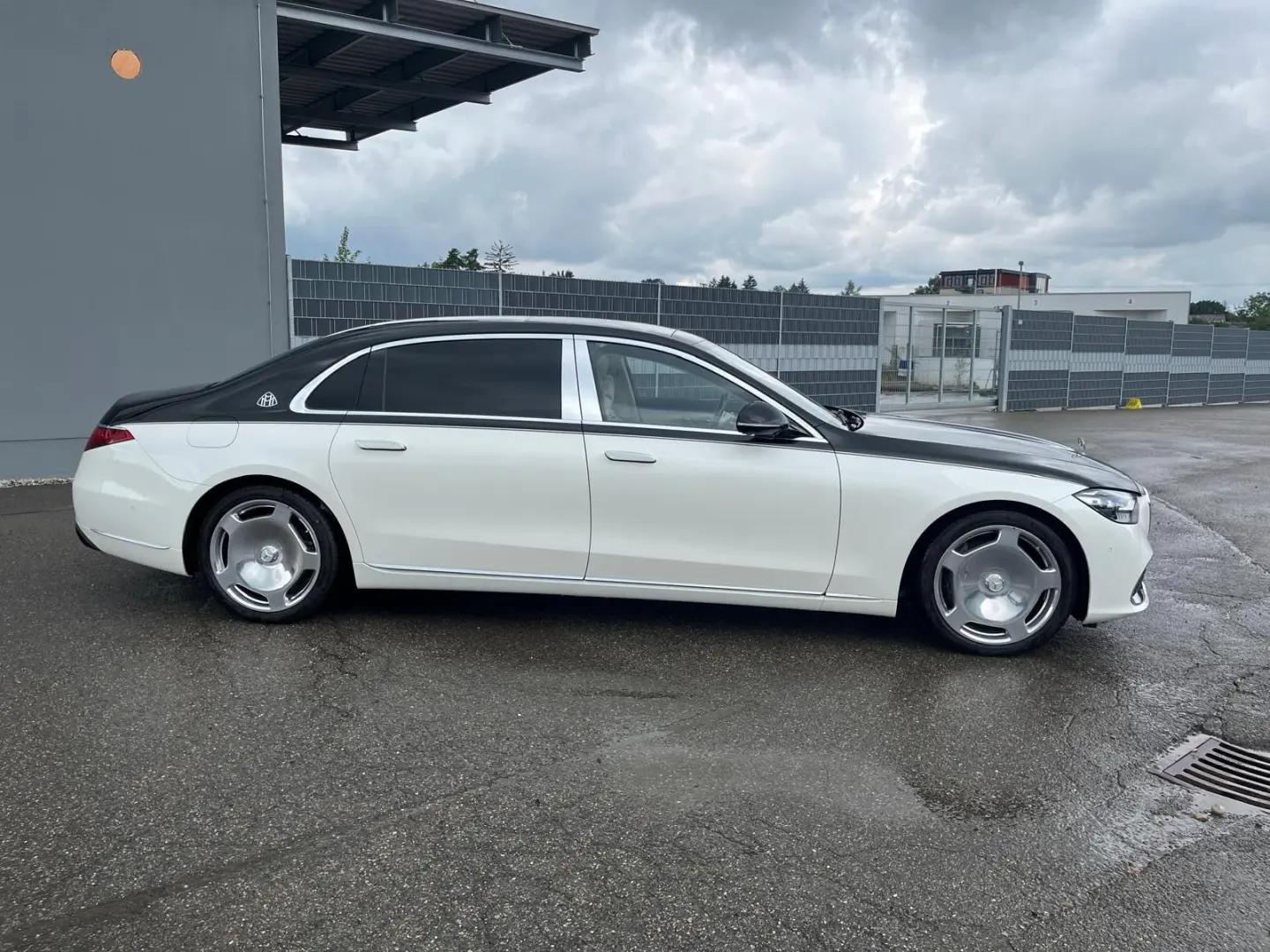 S 580L 4M  Maybach TwoTone-4Seat-Pano-TV-Excl-4D