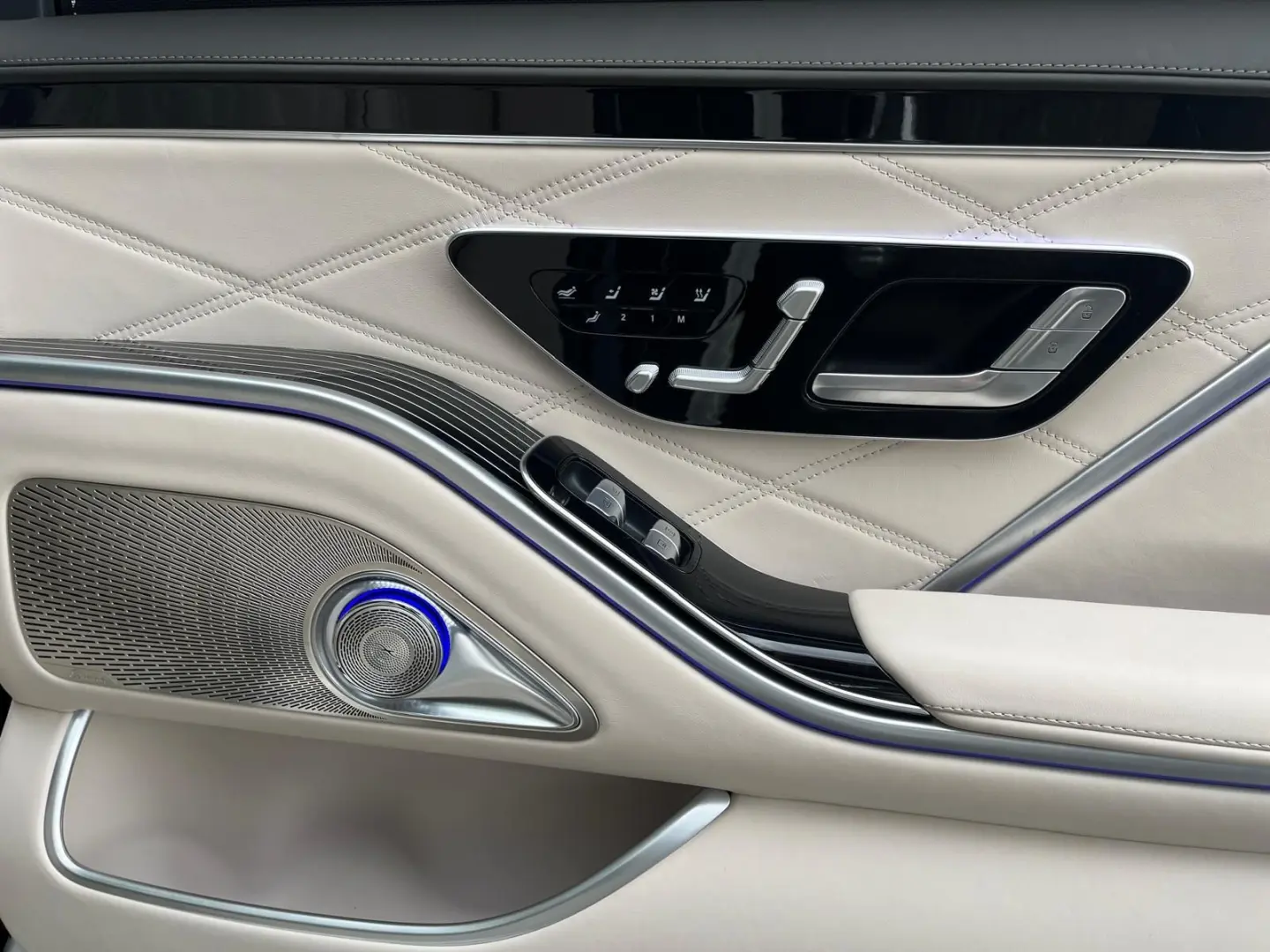 S 580L 4M  Maybach TwoTone-4Seat-Pano-TV-Excl-4D