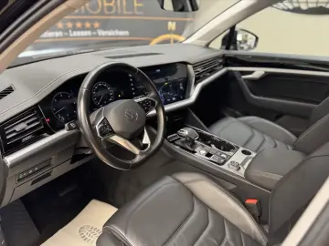 Volkswagen Touareg 4VS. 3.0 TDI AHK/Innov/Cameră/LED
