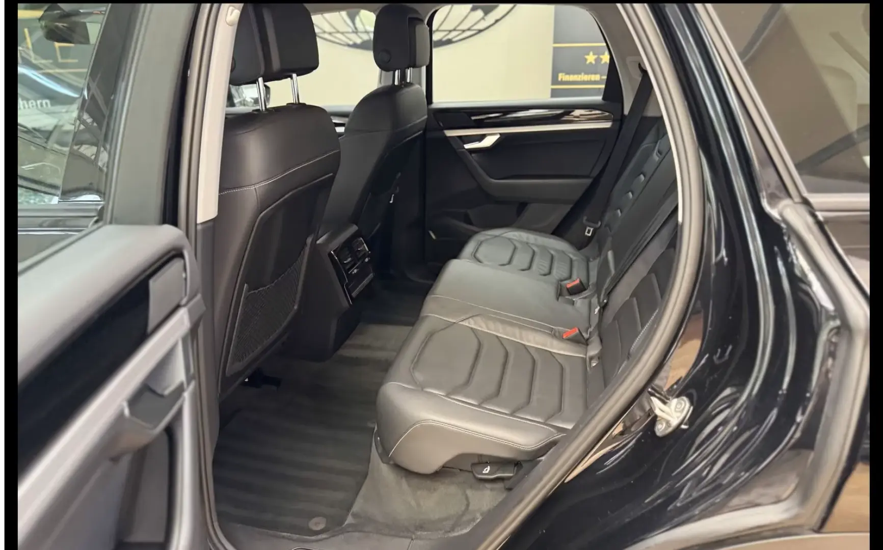 Volkswagen Touareg 4VS. 3.0 TDI AHK/Innov/Cameră/LED