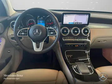 GLC 220 d 4M FAHRASSIST/AHK/BURMEST/HUD/HIGH-END