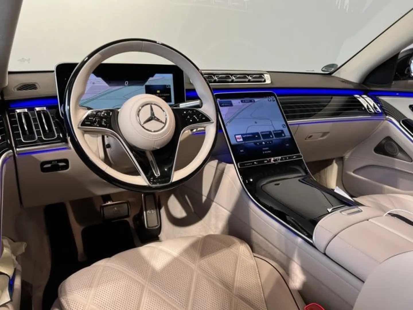 S 680 Maybach 4Matic Pano MBUX Fond 21 Zoll VOLL