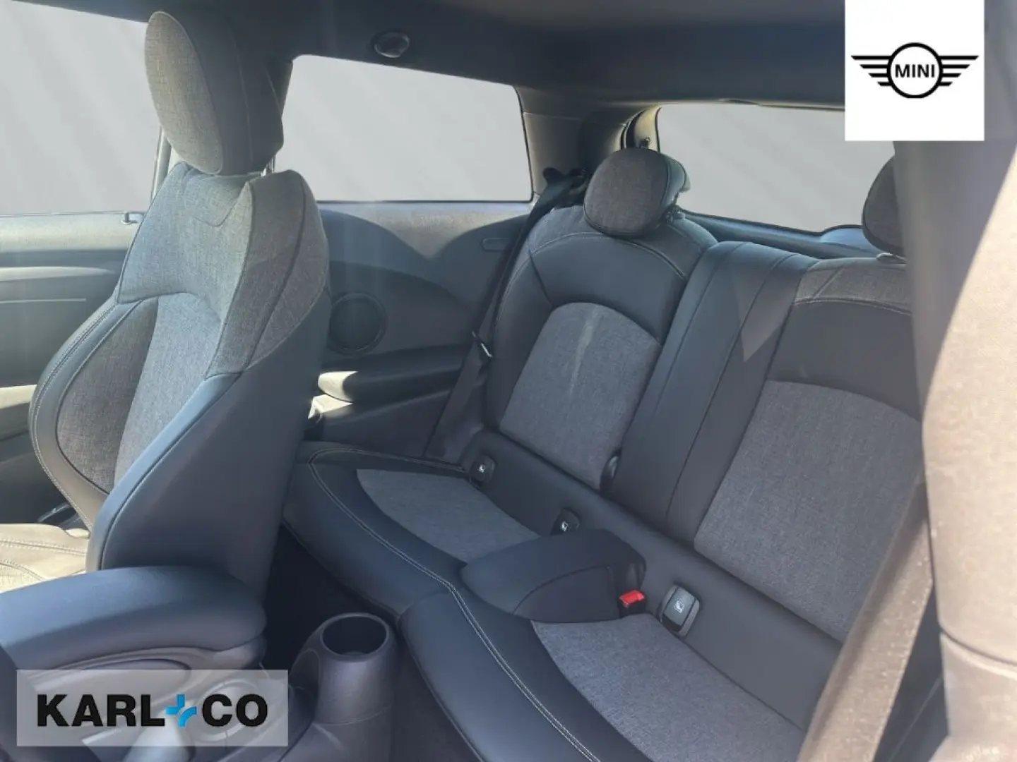 Cooper SE Classic Trim PDC, Navi, Rückfahkamera,