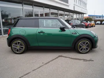 Cooper SE Aut *Navi * Leder * HUD * Kamera * LED