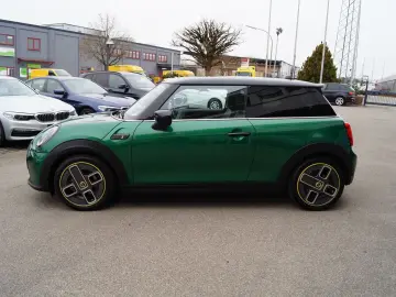 Cooper SE Aut *Navi * Leder * HUD * Kamera * LED