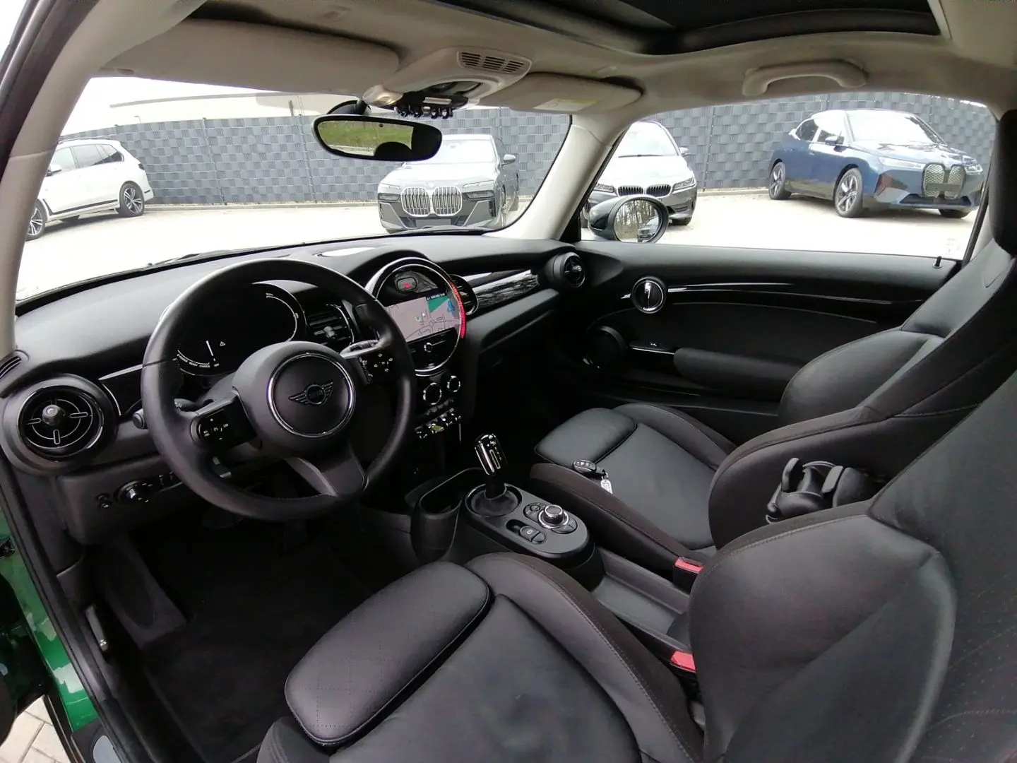 Cooper SE Trim Panoramadach Sitzheizung PDC