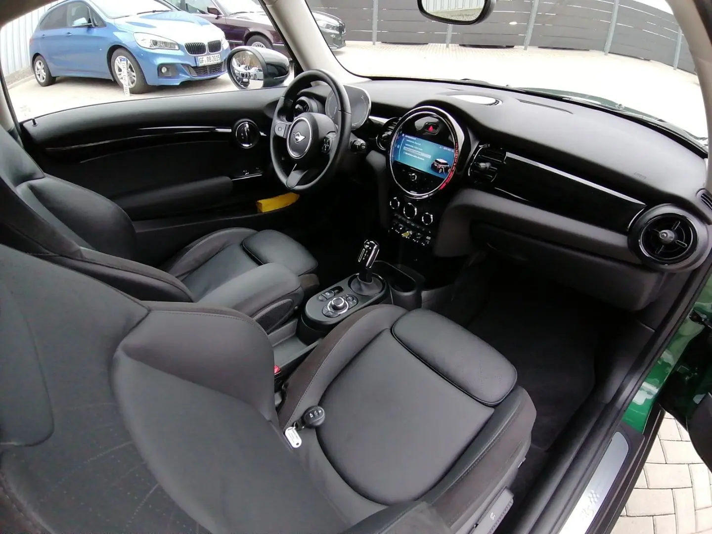 Cooper SE Trim Panoramadach Sitzheizung PDC