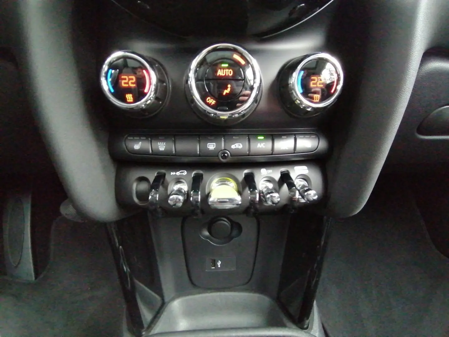 Cooper SE Trim Panoramadach Sitzheizung PDC