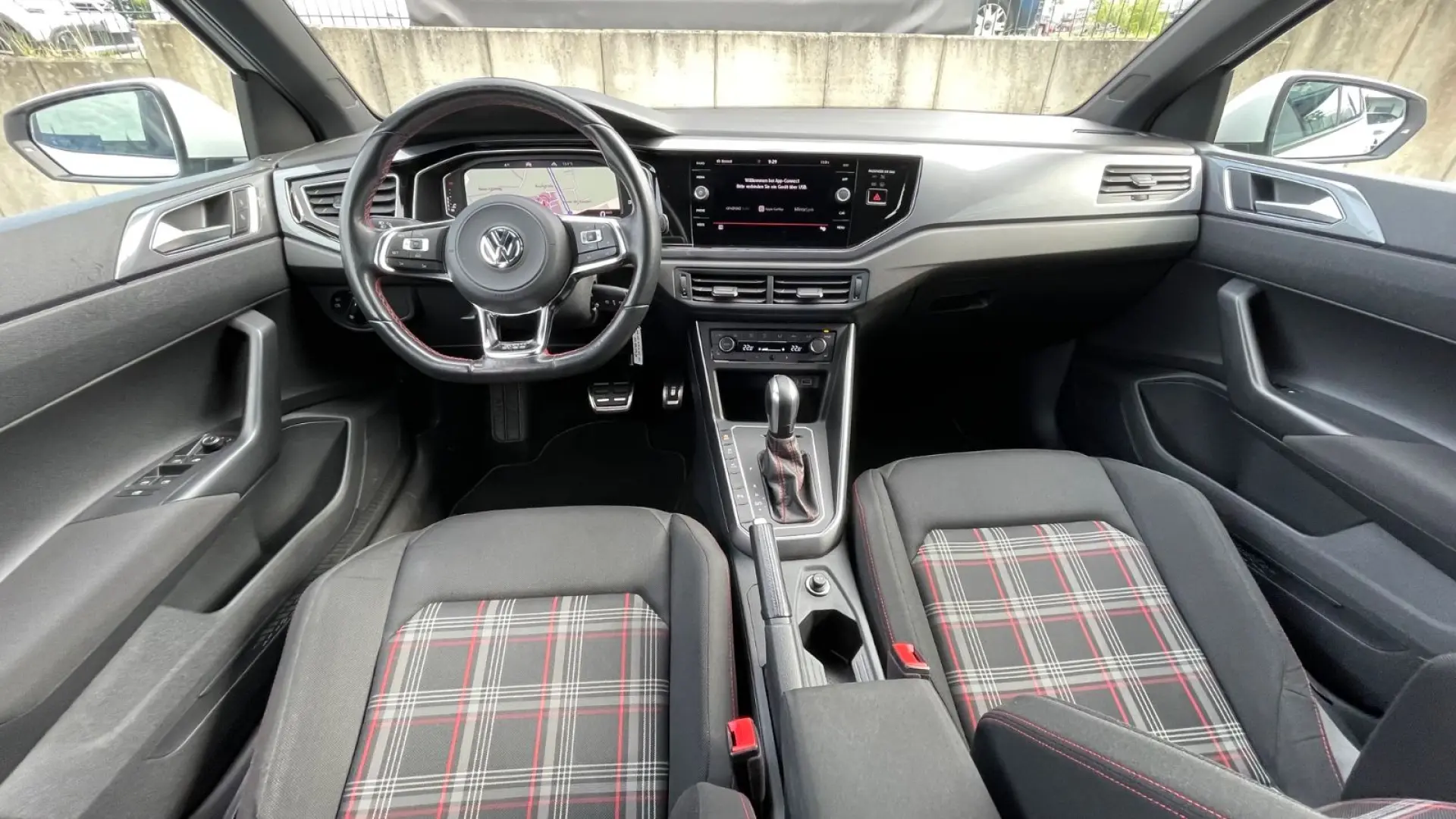 Polo VI GTI ACTIVE INFO ACC CARPLAY LED NAVI PDC