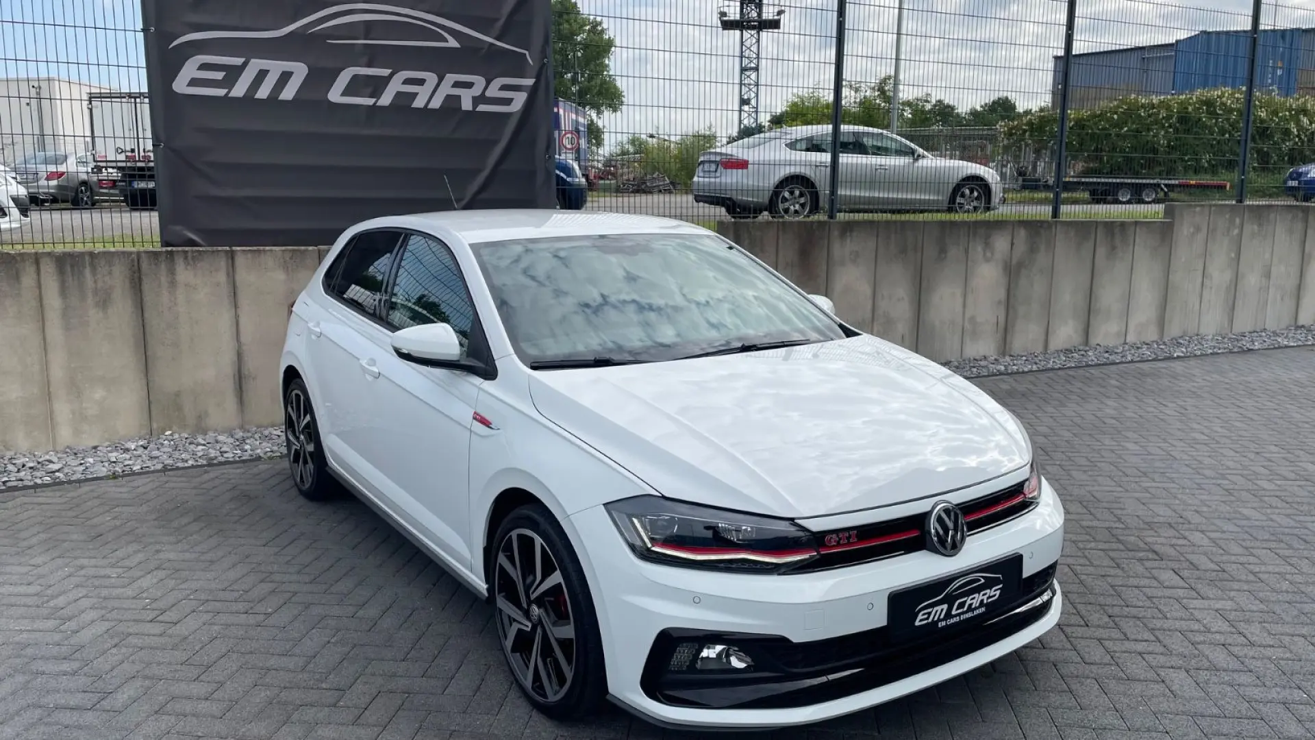 Polo VI GTI ACTIVE INFO ACC CARPLAY LED NAVI PDC