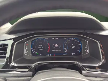 Polo VI R-Line/LED/DSG/digCockpit/Navi/mtl.138,-