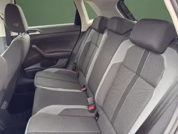 Polo VI R-Line/LED/DSG/digCockpit/Navi/mtl.138,-
