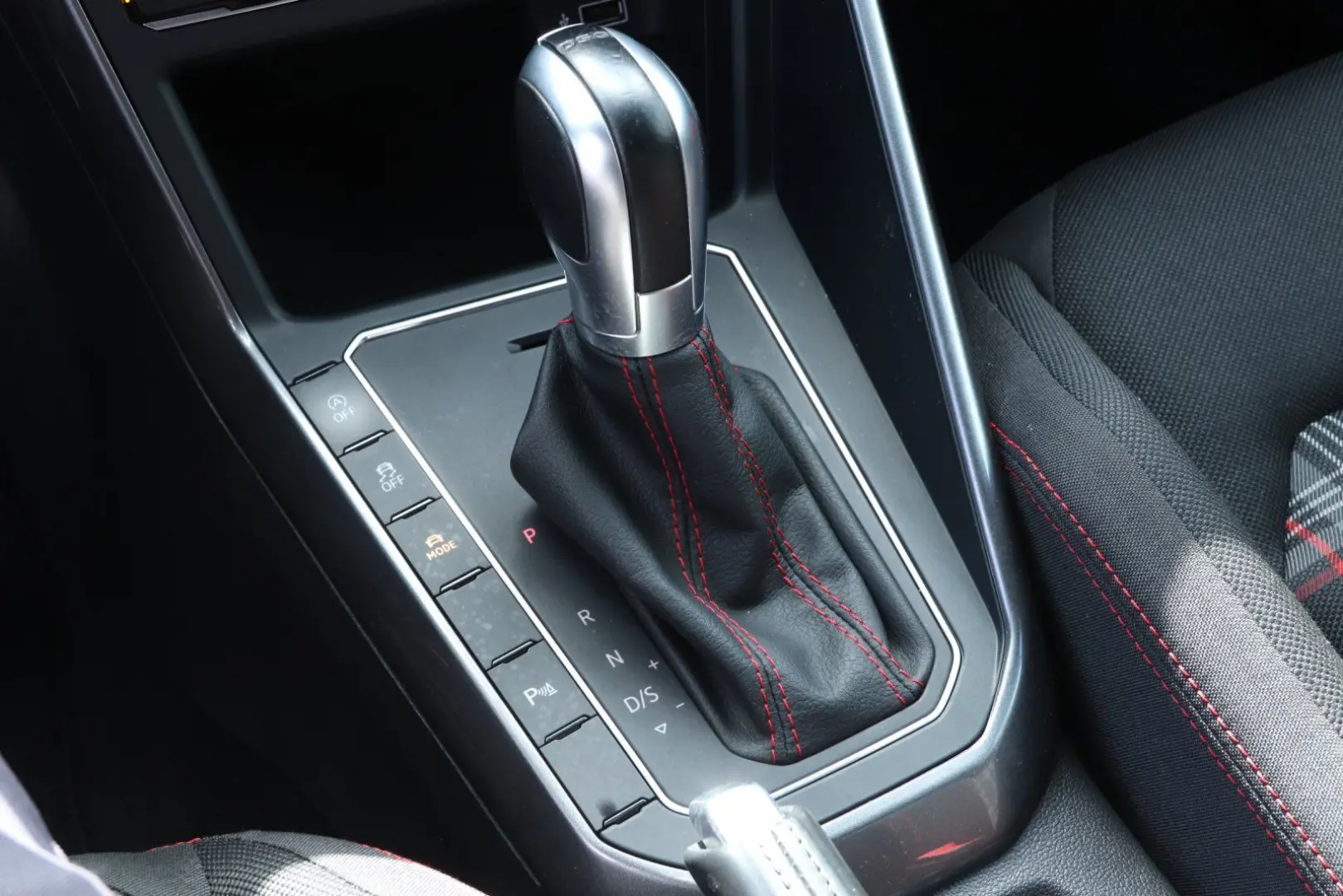 Polo GTI 2.0 TSI DSG ACC*LED*NAV*SHZ*dig.Cockpit
