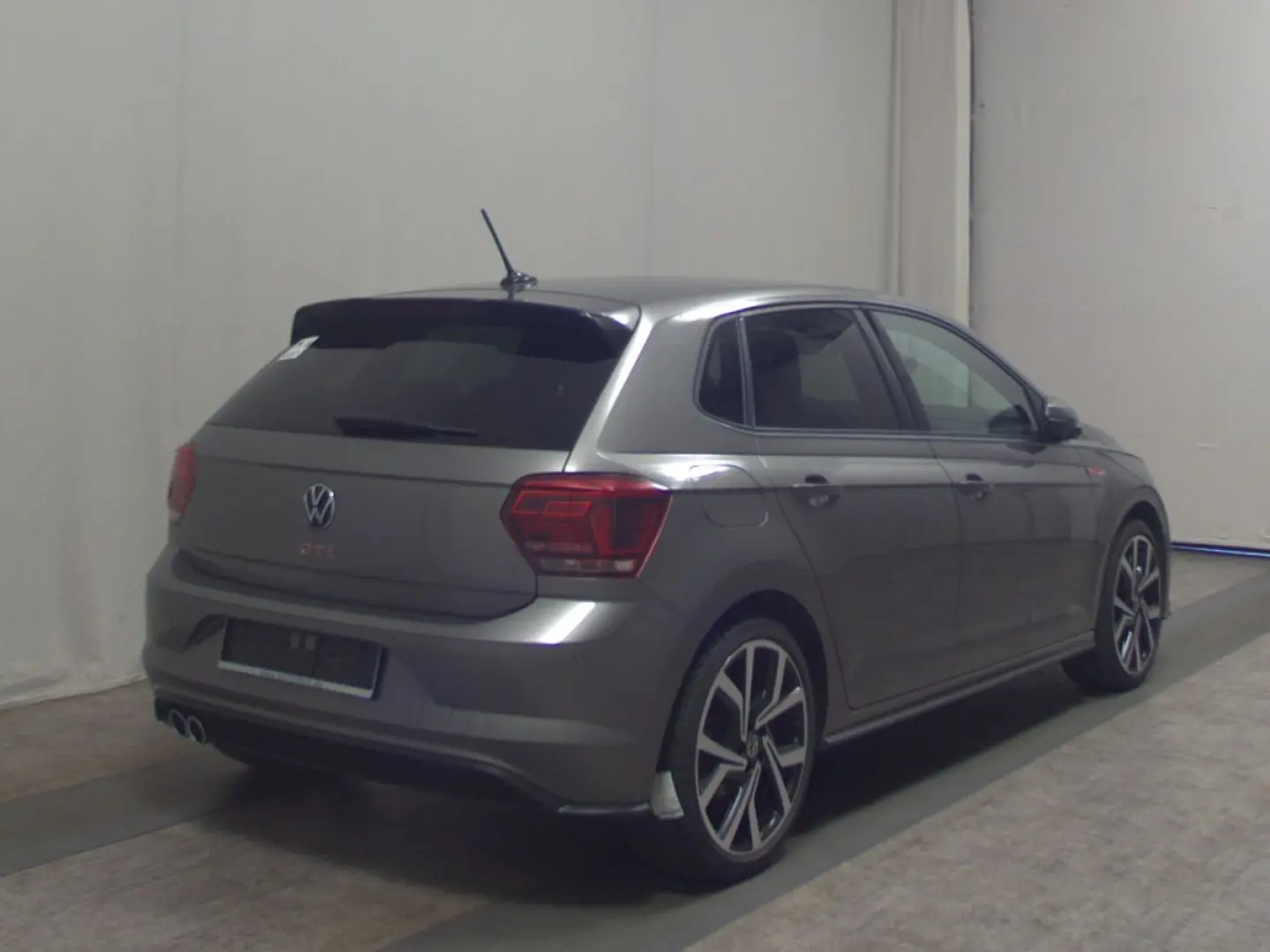 Polo VI 2.0 TSI GTI Navi ACC LED RFK AUT SHZ LM
