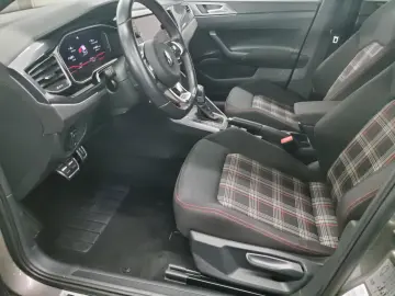 Polo VI 2.0 TSI GTI Navi ACC LED RFK AUT SHZ LM