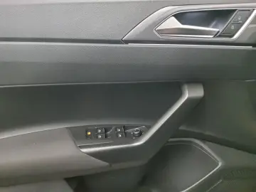 Polo VI 2.0 TSI GTI Navi ACC LED RFK AUT SHZ LM