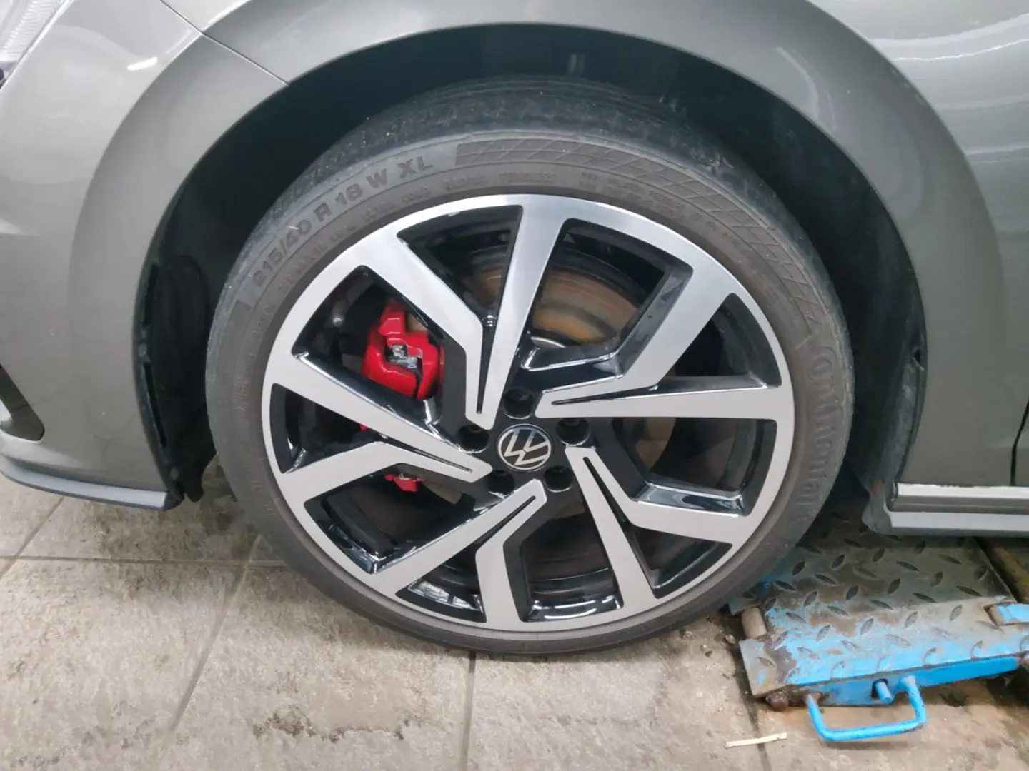 Polo VI 2.0 TSI GTI Navi ACC LED RFK AUT SHZ LM