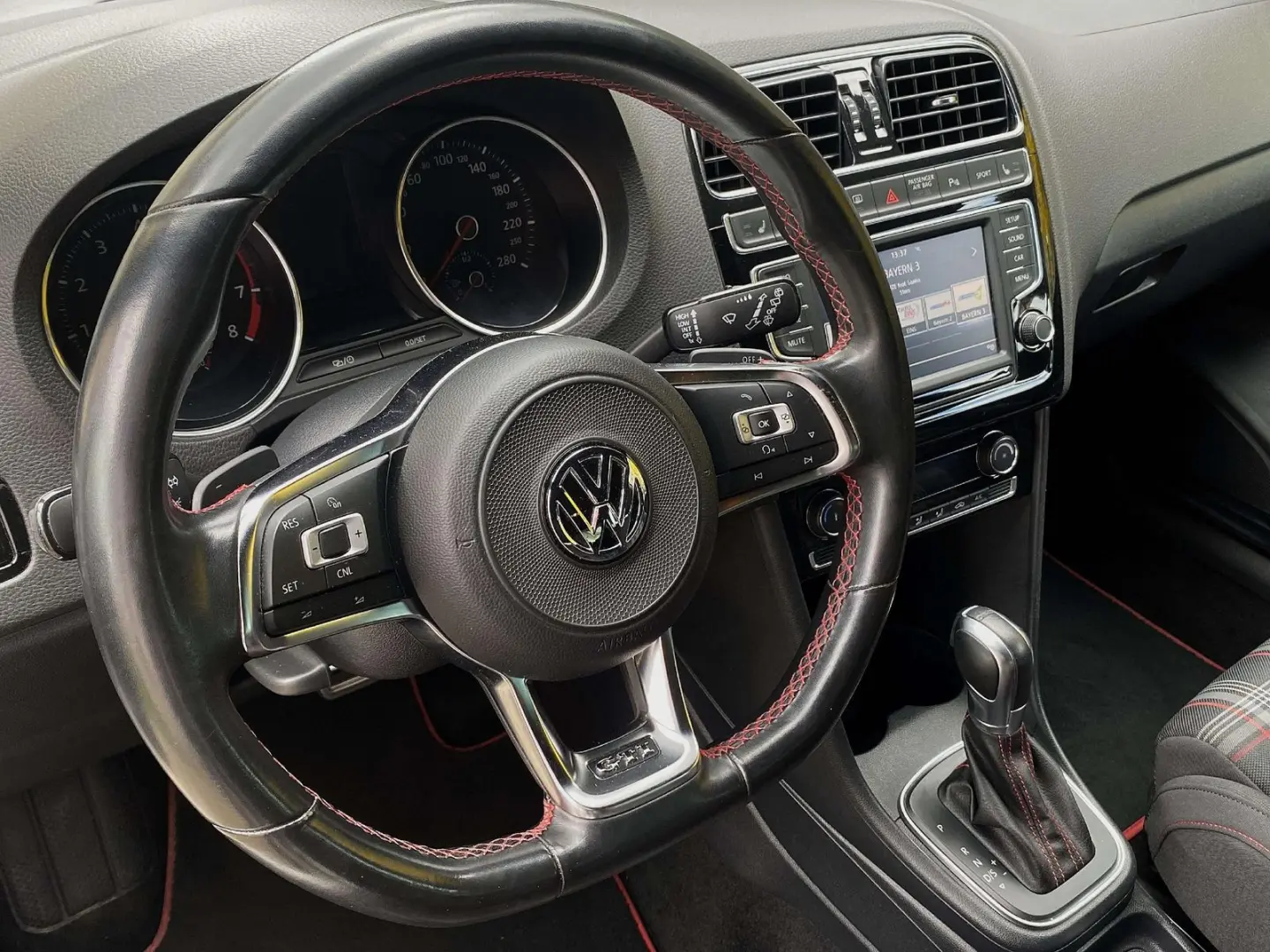 Polo GTI DSG+Sport-Select+LED+PDC+SH...Garantie