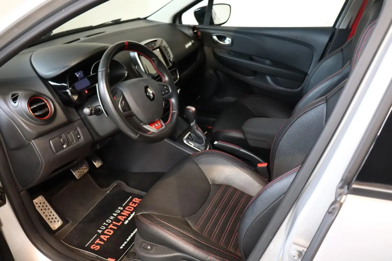 Clio IV RS Renault Sport NAVI*CAM*SHZ*LEDER
