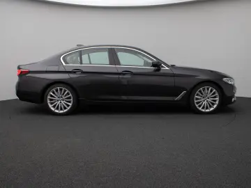 540i Luxury Line Kamera Glasdach Laser HUD H/K