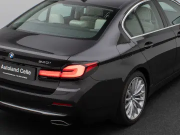 540i Luxury Line Kamera Glasdach Laser HUD H/K