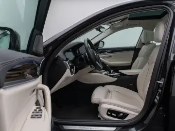 540i Luxury Line Kamera Glasdach Laser HUD H/K