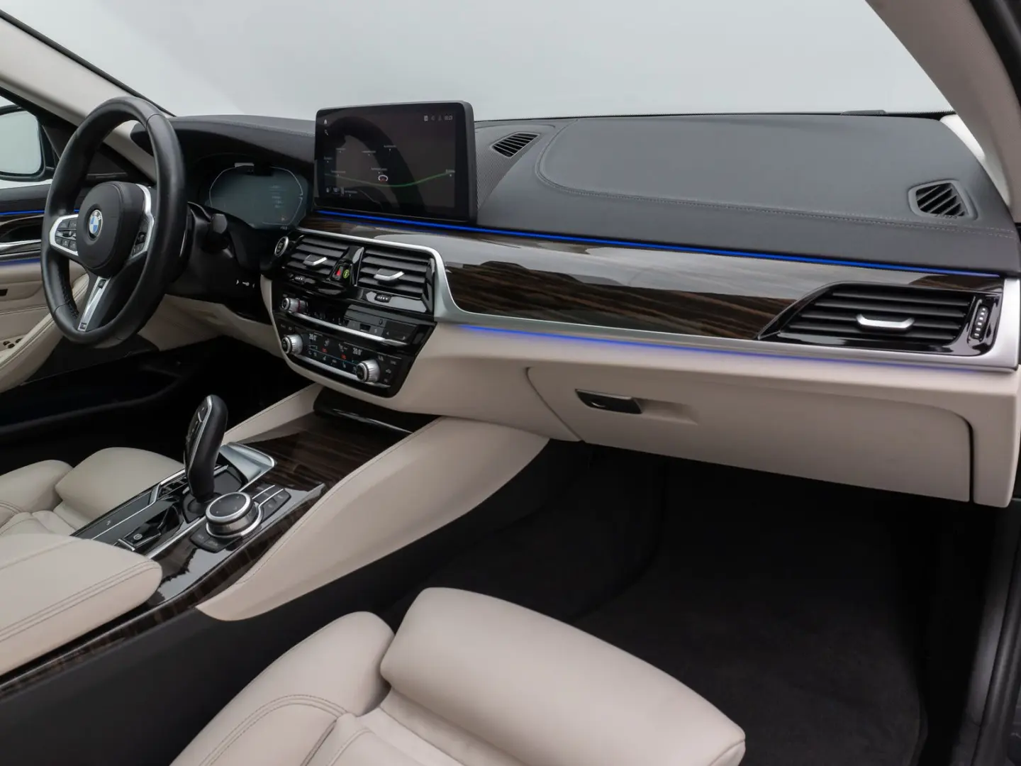 540i Luxury Line Kamera Glasdach Laser HUD H/K