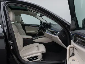 540i Luxury Line Kamera Glasdach Laser HUD H/K