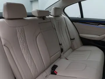 540i Luxury Line Kamera Glasdach Laser HUD H/K